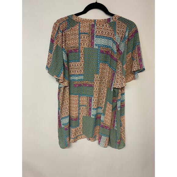 Rose + Olive Womens Blouse SZ 3X Multi Patchwork Print Flutter Sleeves Boho - Picture 3 of 10